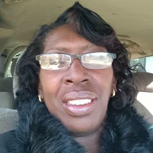 Meet your Posher, Gloria